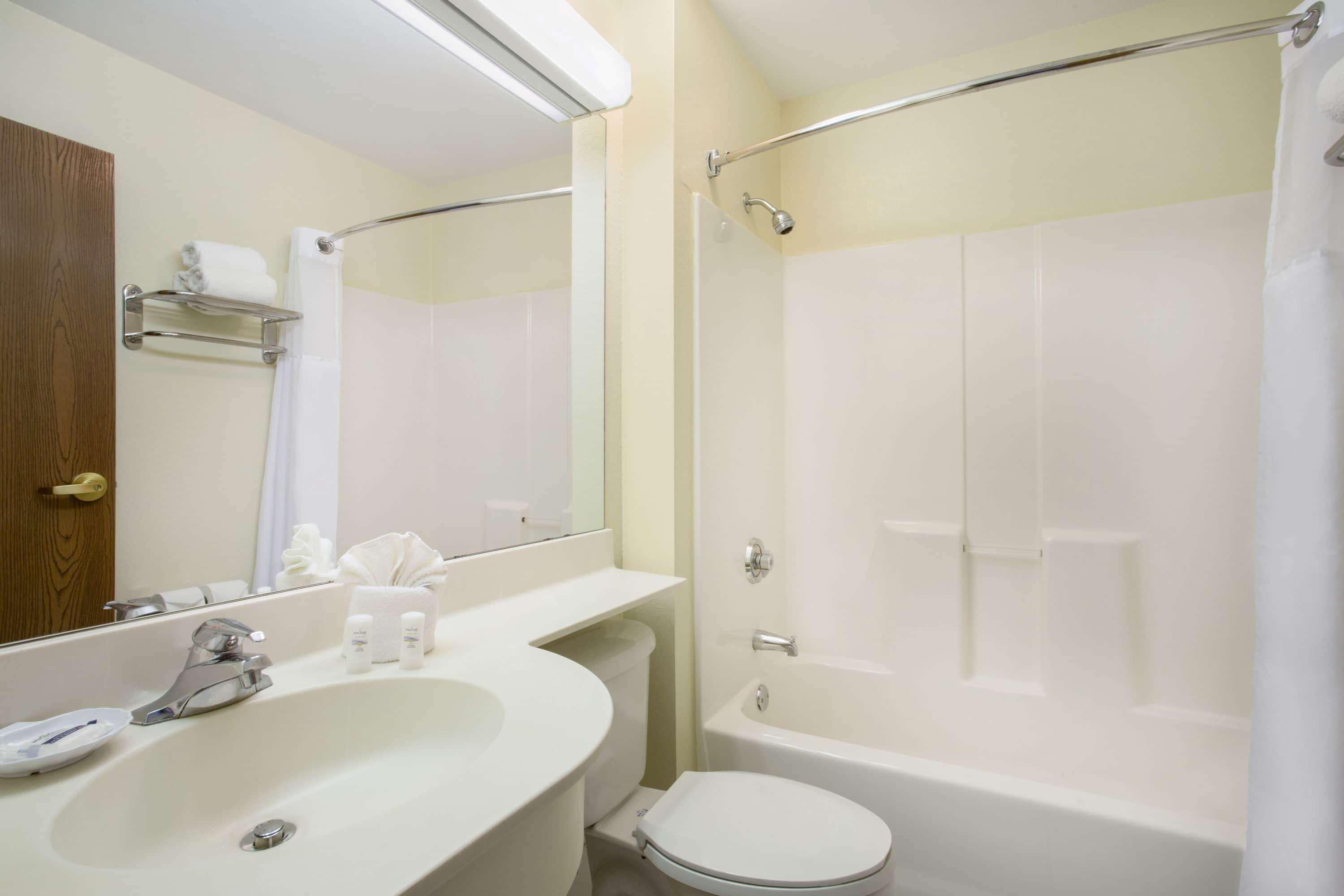 Microtel Inn & Suites Leesburg Ngoại thất bức ảnh