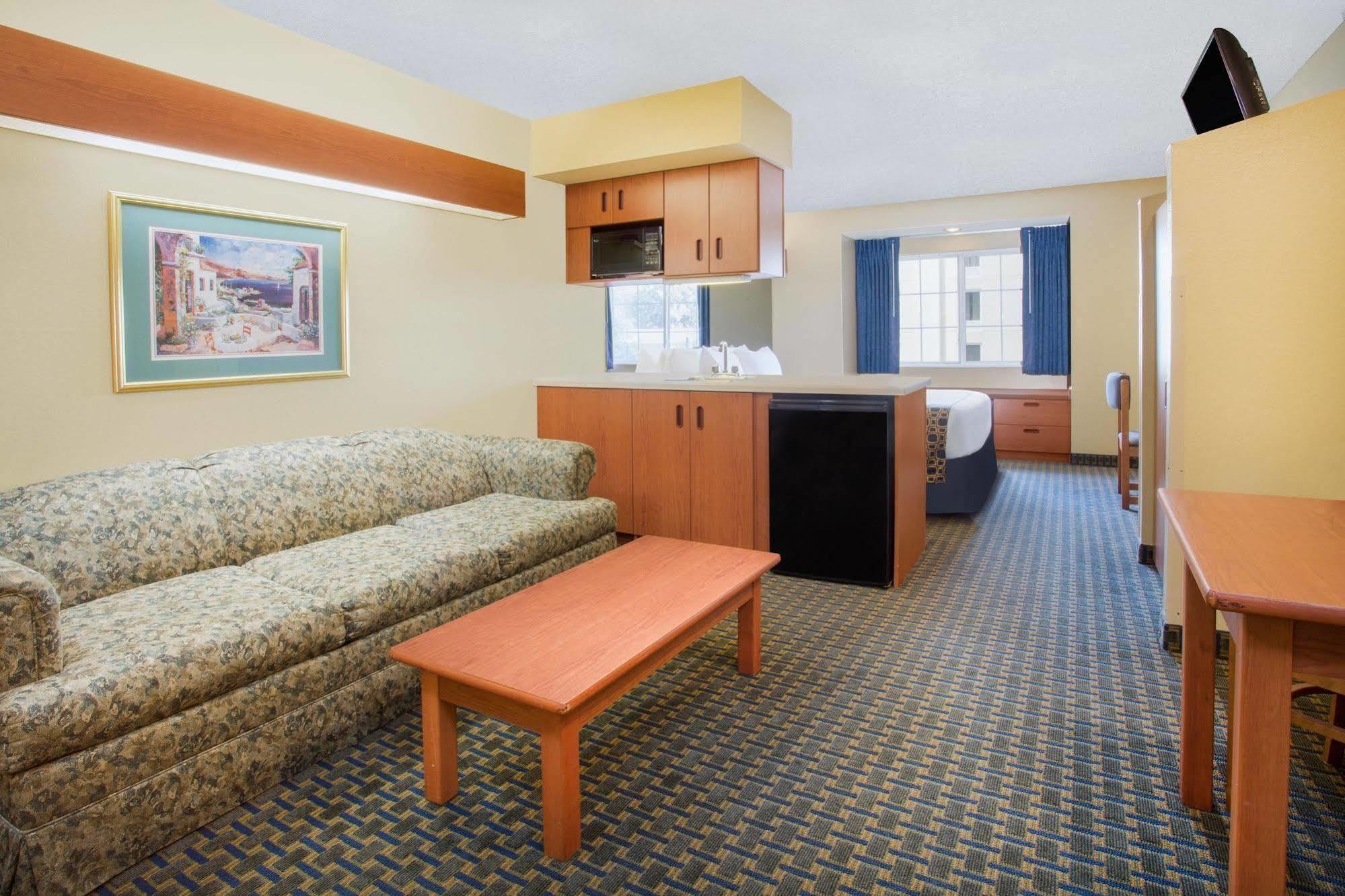 Microtel Inn & Suites Leesburg Ngoại thất bức ảnh